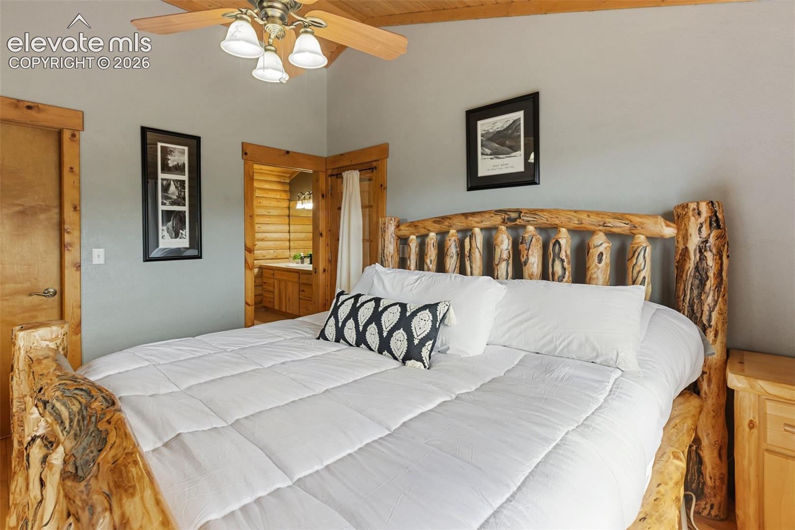 Listing photo 25 for 918 Douglas Fir Drive