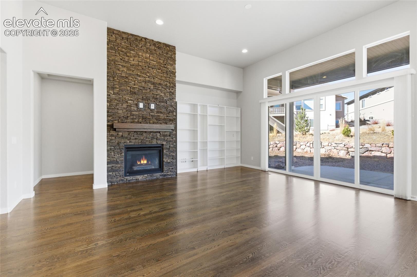 Listing photo 6 for 1878 Walnut Creek Court