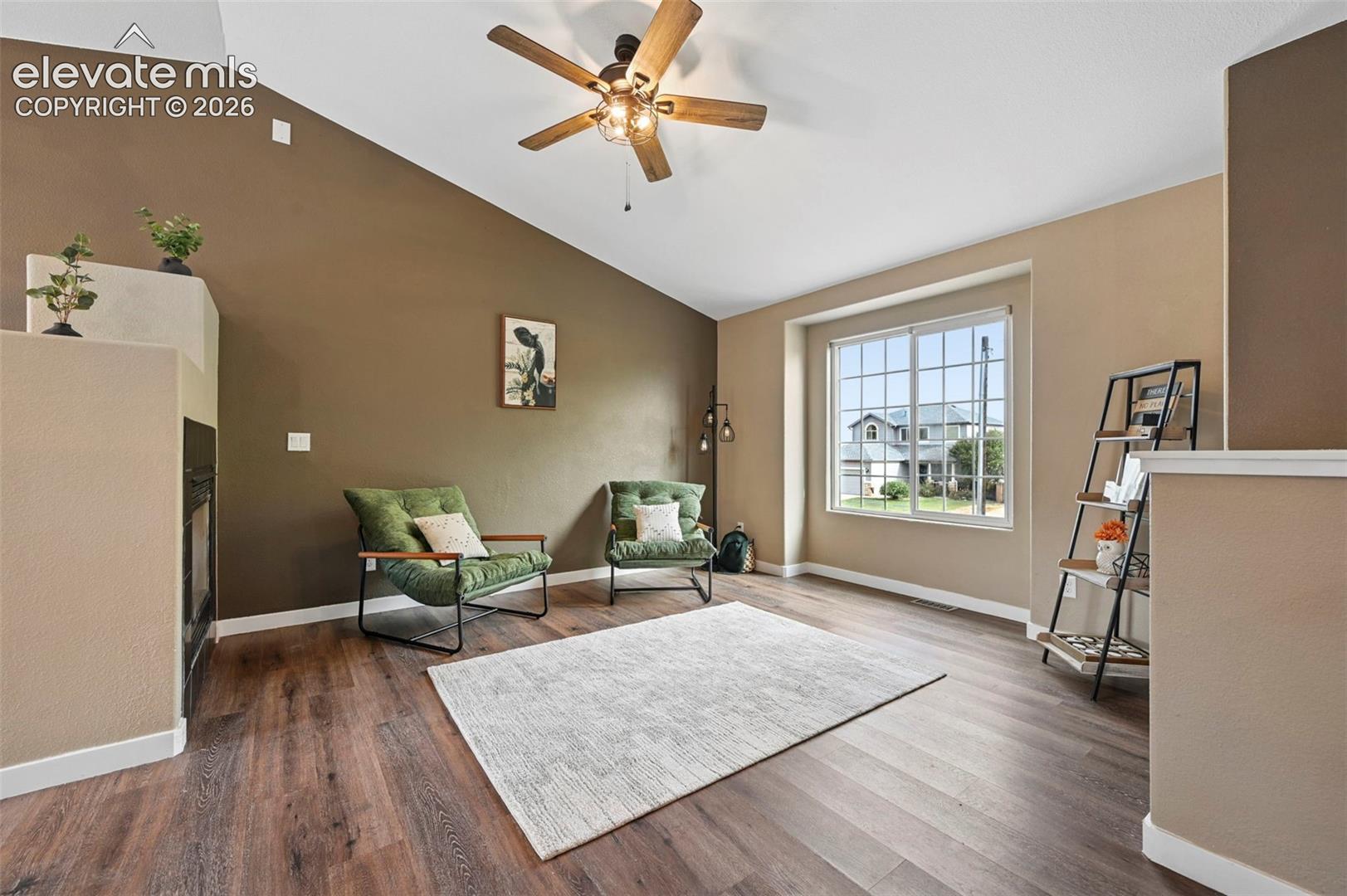 Listing photo 2 for 1276 Livingston Avenue