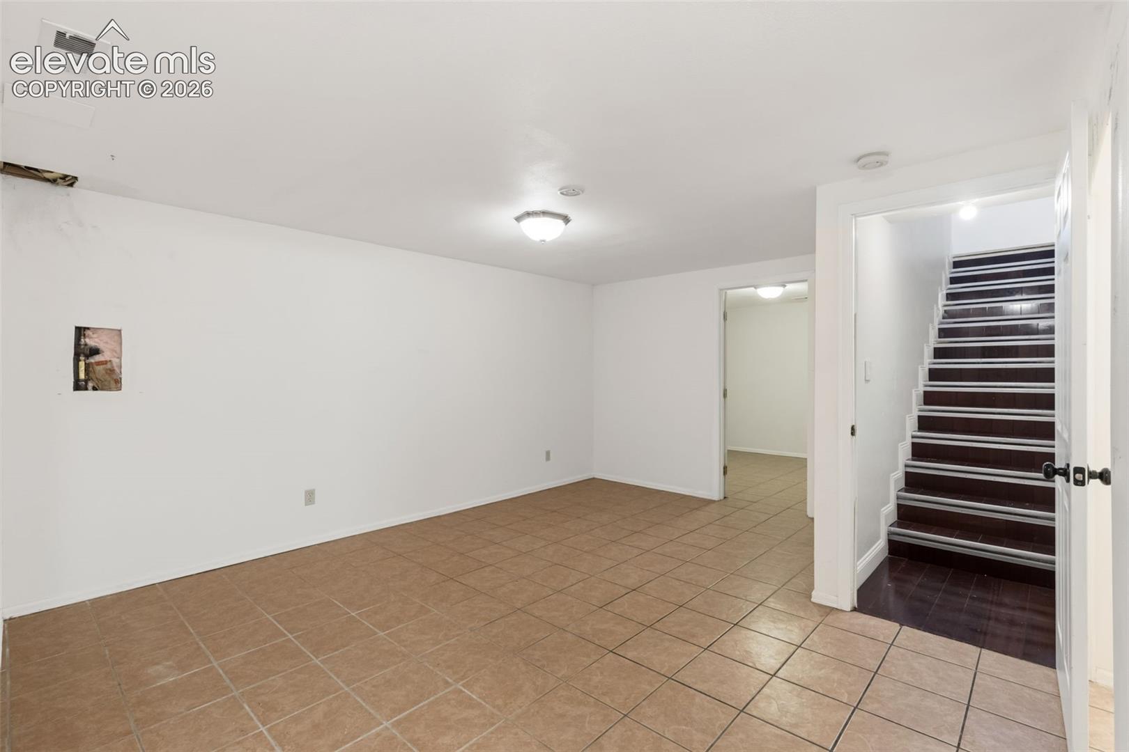 Listing photo 26 for 305 Alma Avenue
