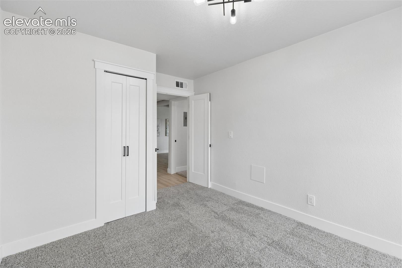 Listing photo 30 for 3130 Van Teylingen Drive F