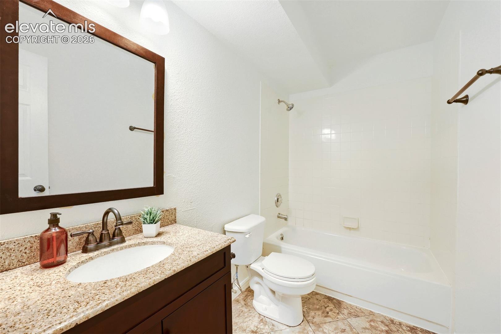 Listing photo 27 for 858 Marshall Drive