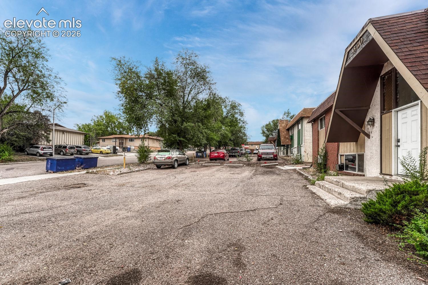 Listing photo 4 for 330 Vehr Drive