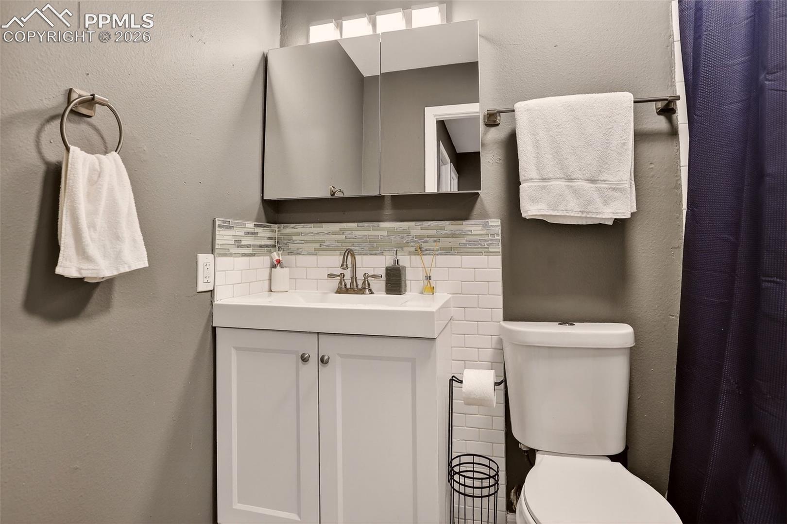 1204 Uvalda Street, photo 15