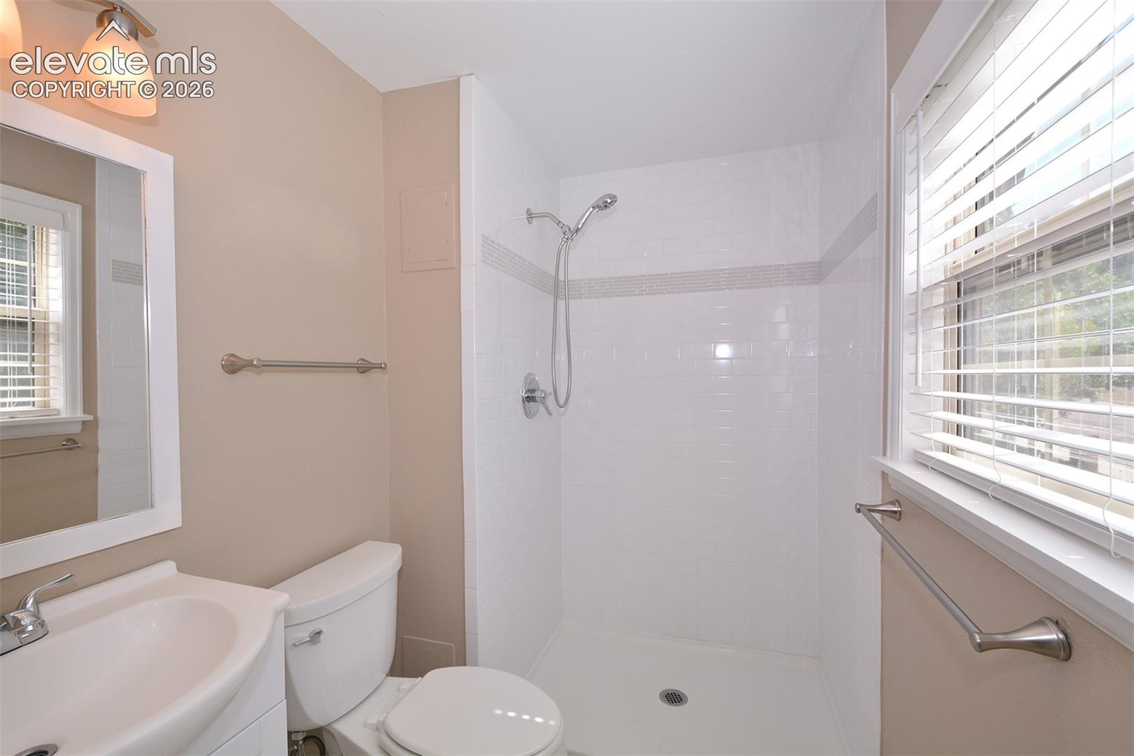 5020 Barcelona Way, photo 26