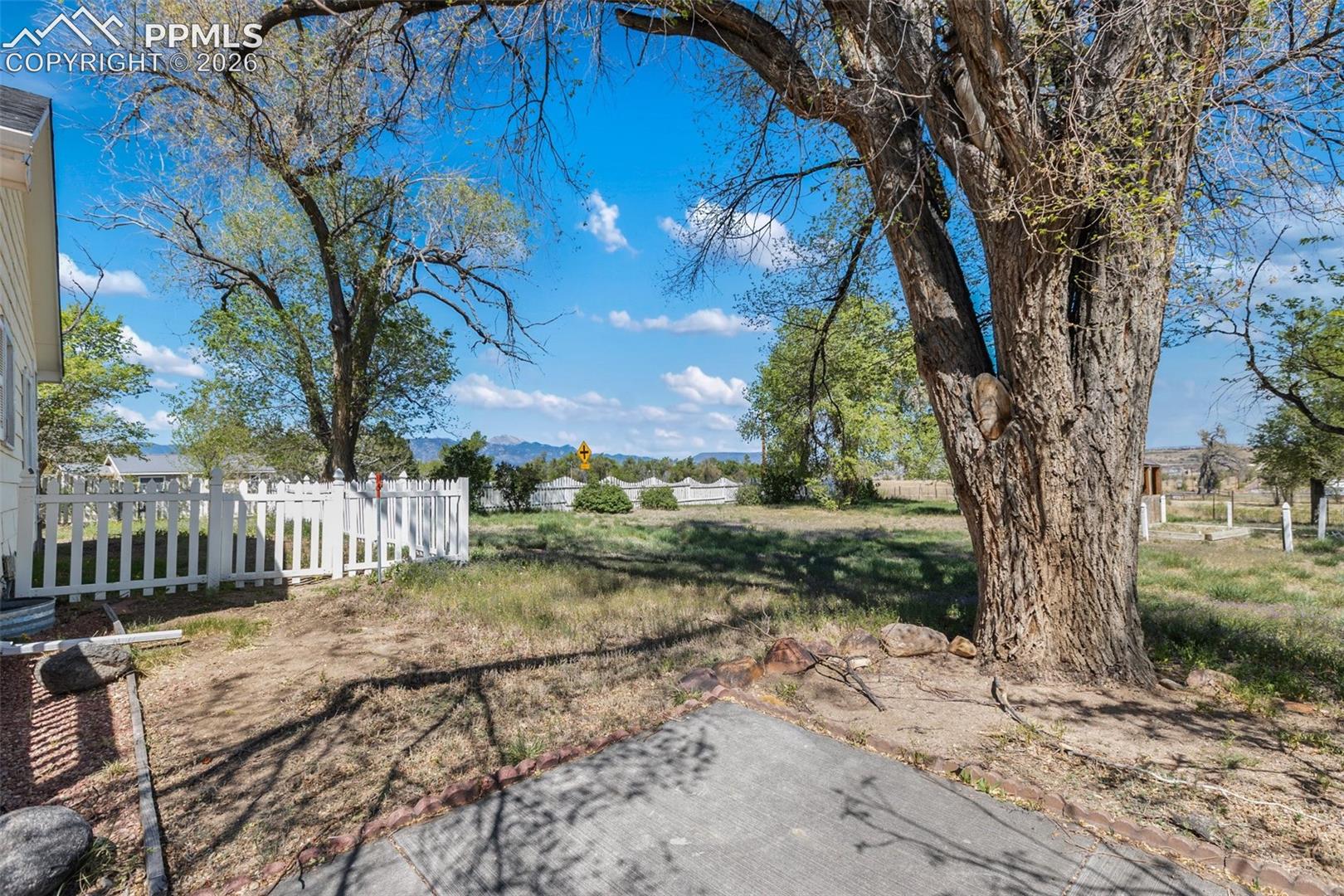 Listing photo 36 for 10355 Link Road