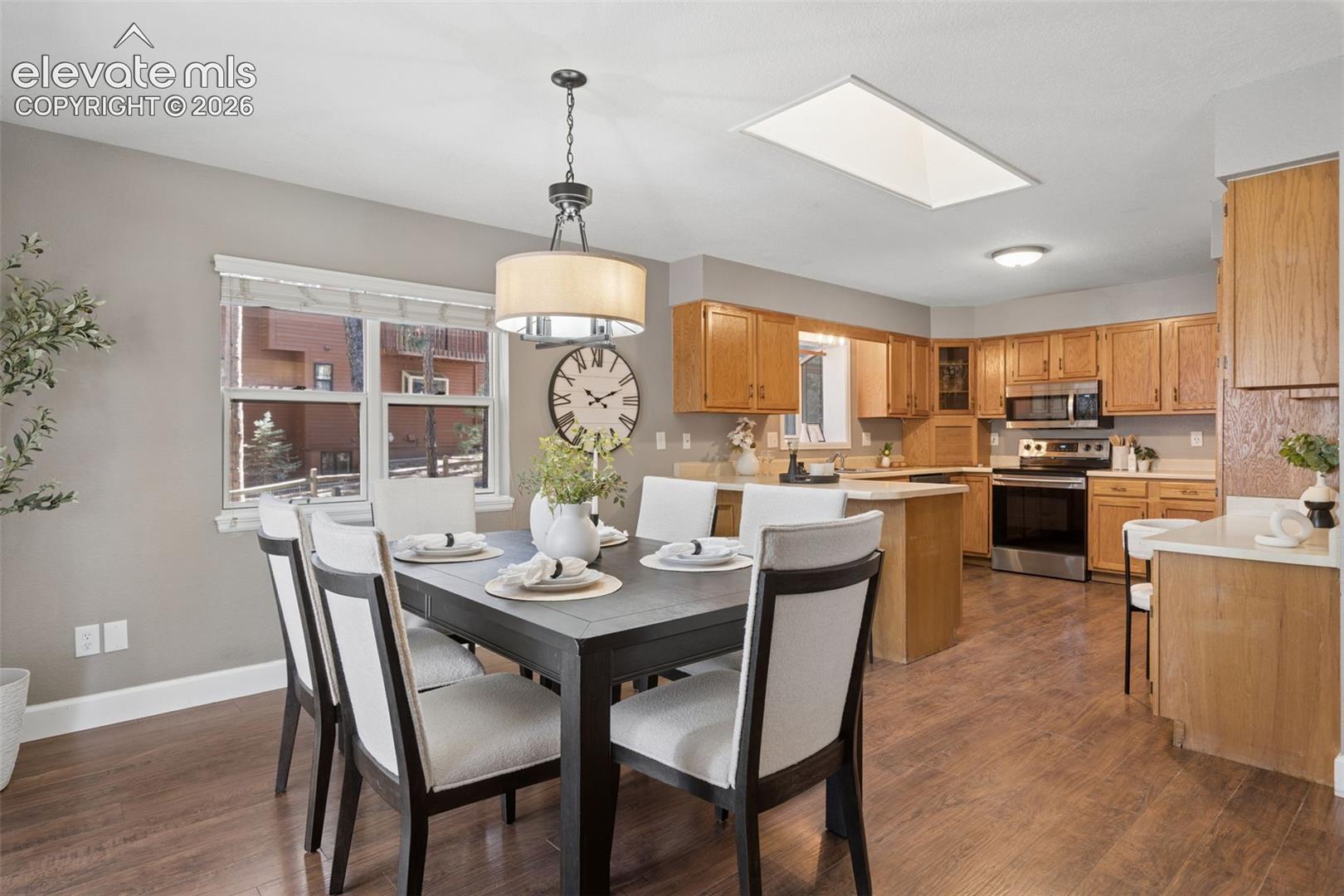 Listing photo 12 for 17950 New London Road