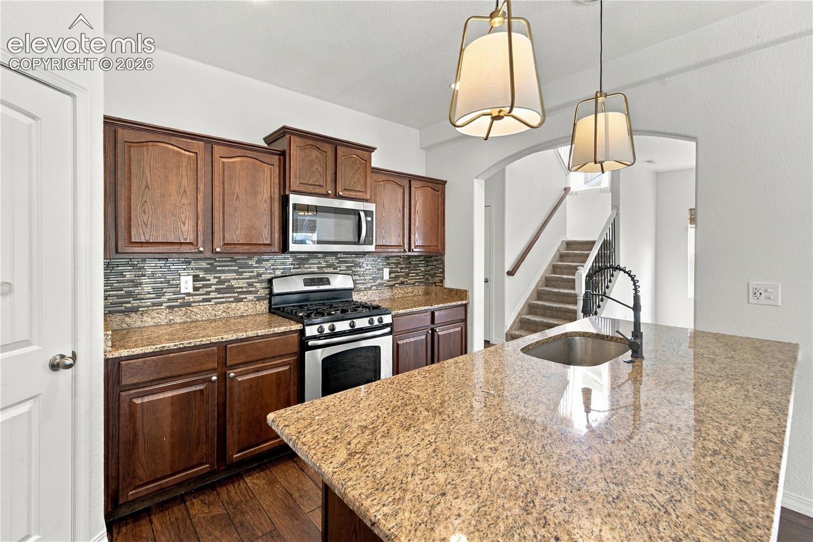Listing photo 44 for 6798 Sandyford Lane