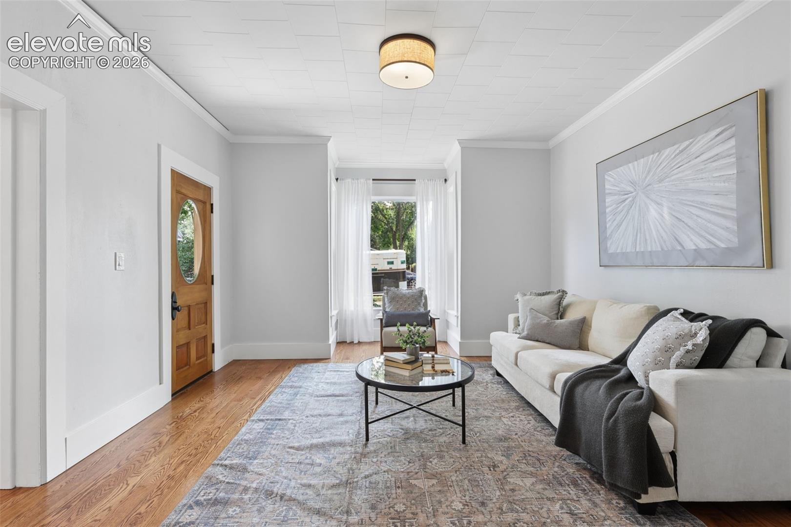 Listing photo 5 for 1812 W Pikes Peak Avenue