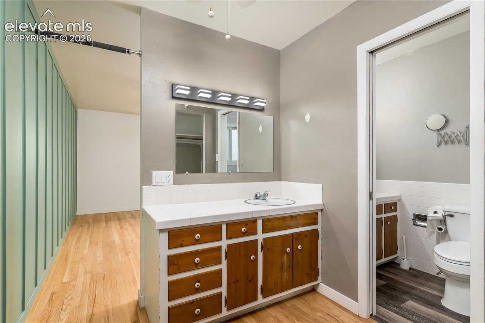 702 Leta Drive, photo 19