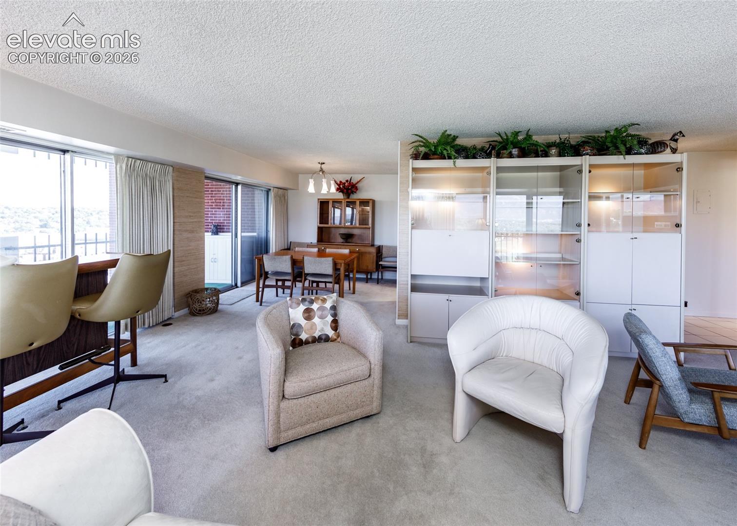 411 Lakewood Circle, photo 10