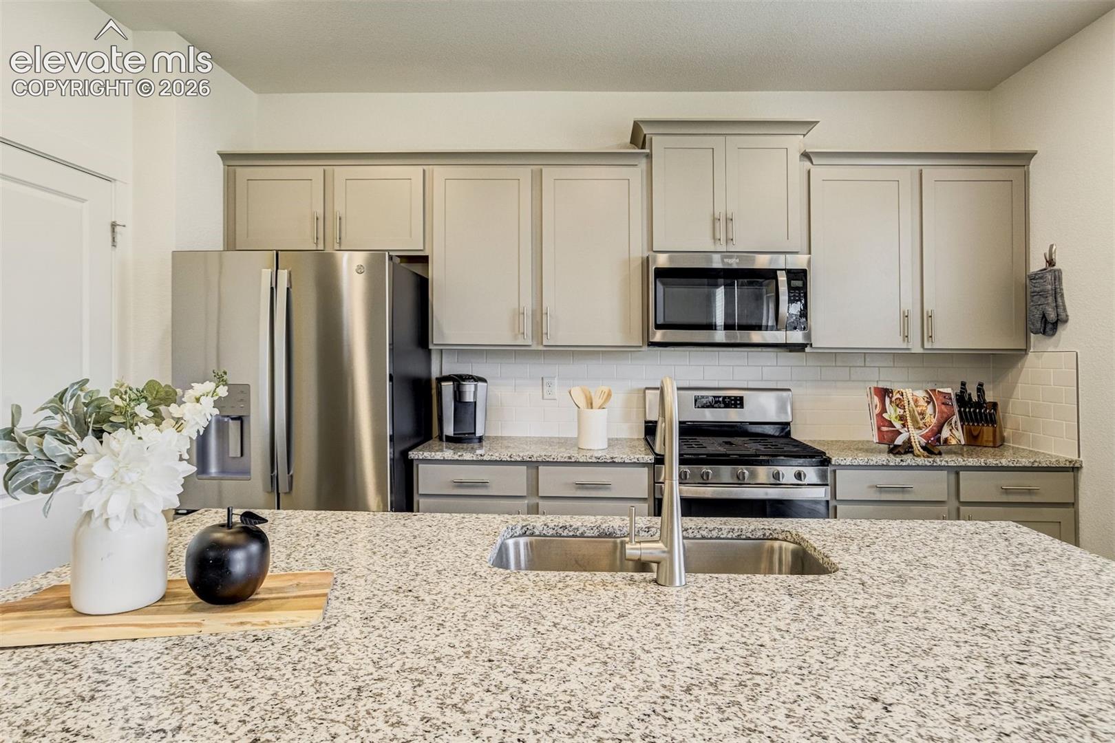 Listing photo 12 for 2110 Indian Balsam Drive