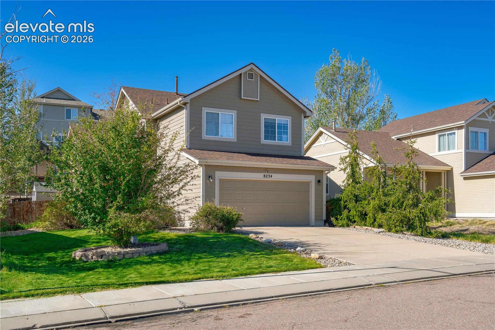 Listing photo 27 for 8234 Meadowcrest Drive