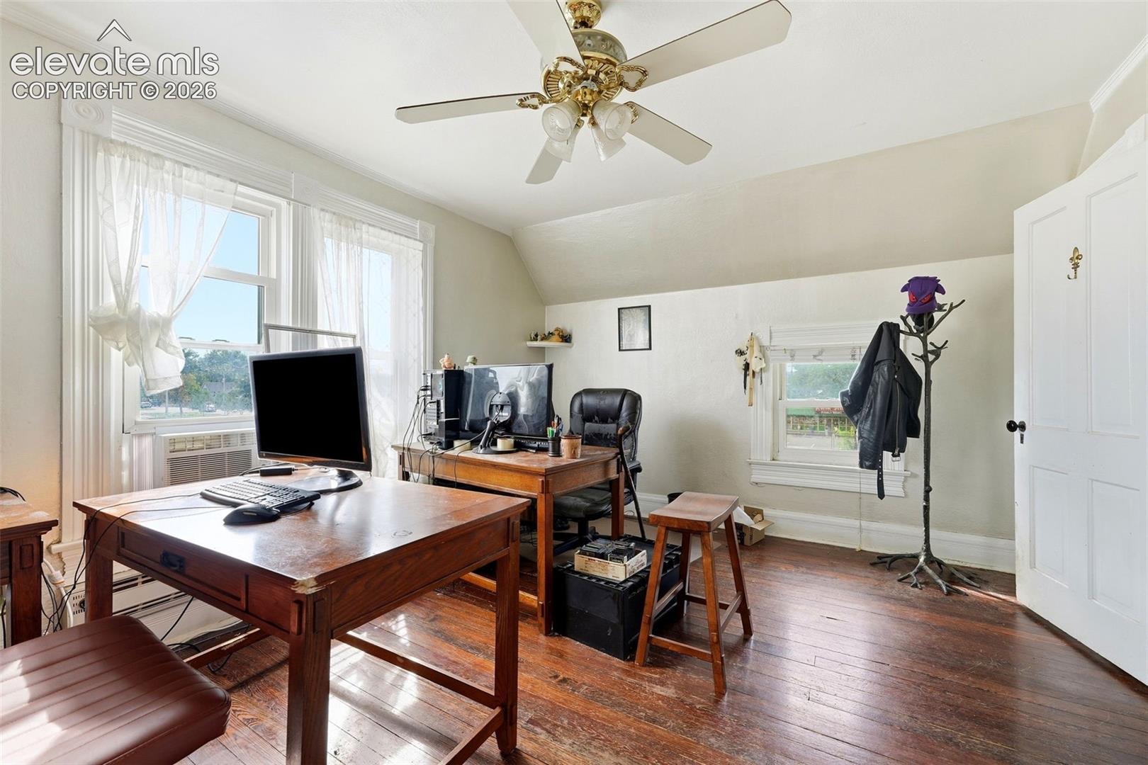 Listing photo 20 for 842 E Platte Avenue