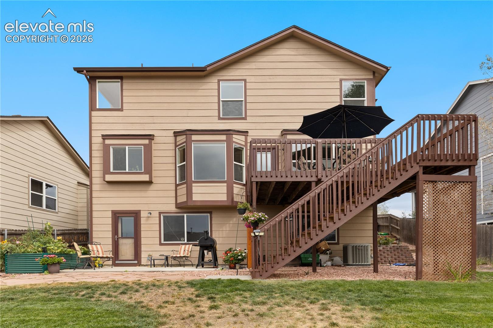 Listing photo 25 for 3916 Roan Drive
