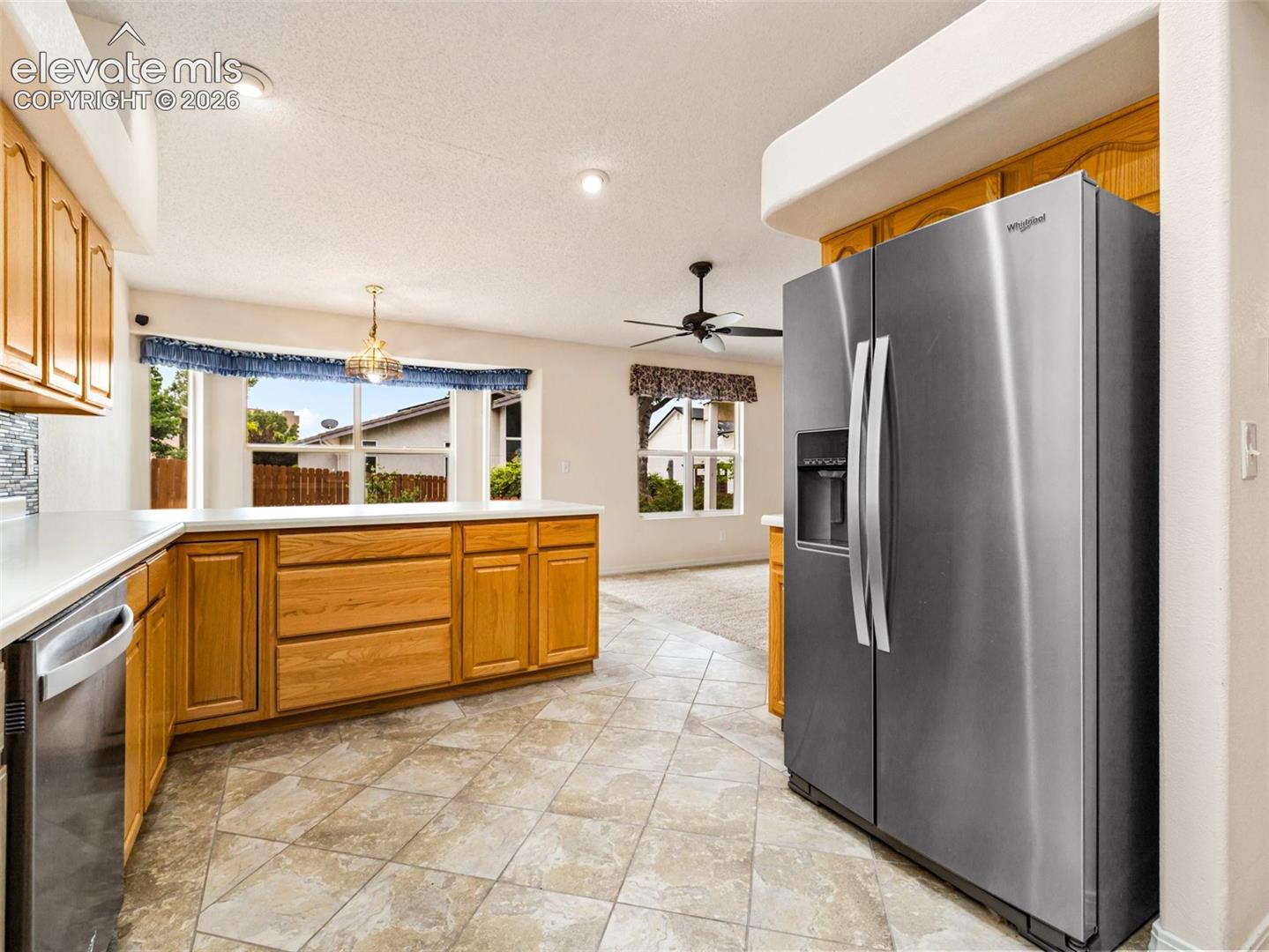 Listing photo 8 for 10 Brave Eagle Court