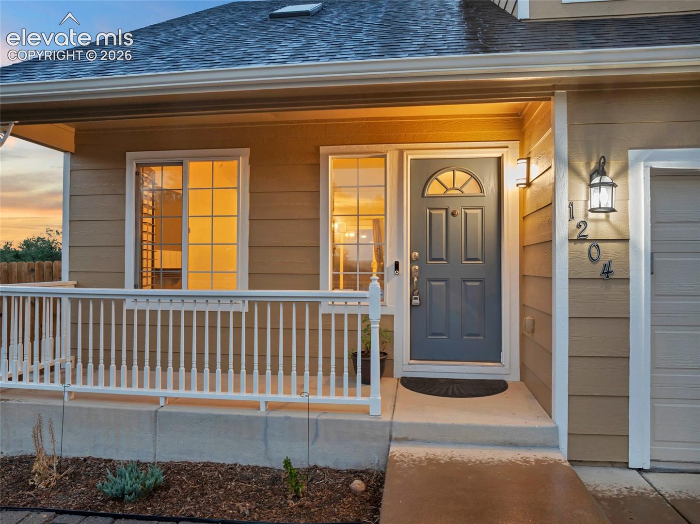Listing photo 6 for 1204 White Stone Way