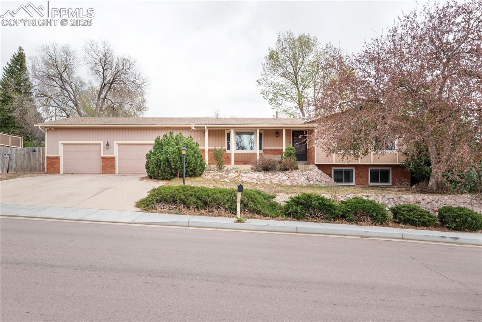 3435 Cortina Drive