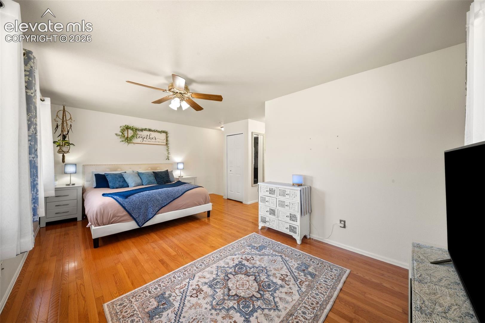 Listing photo 21 for 524 Spring Valley Drive