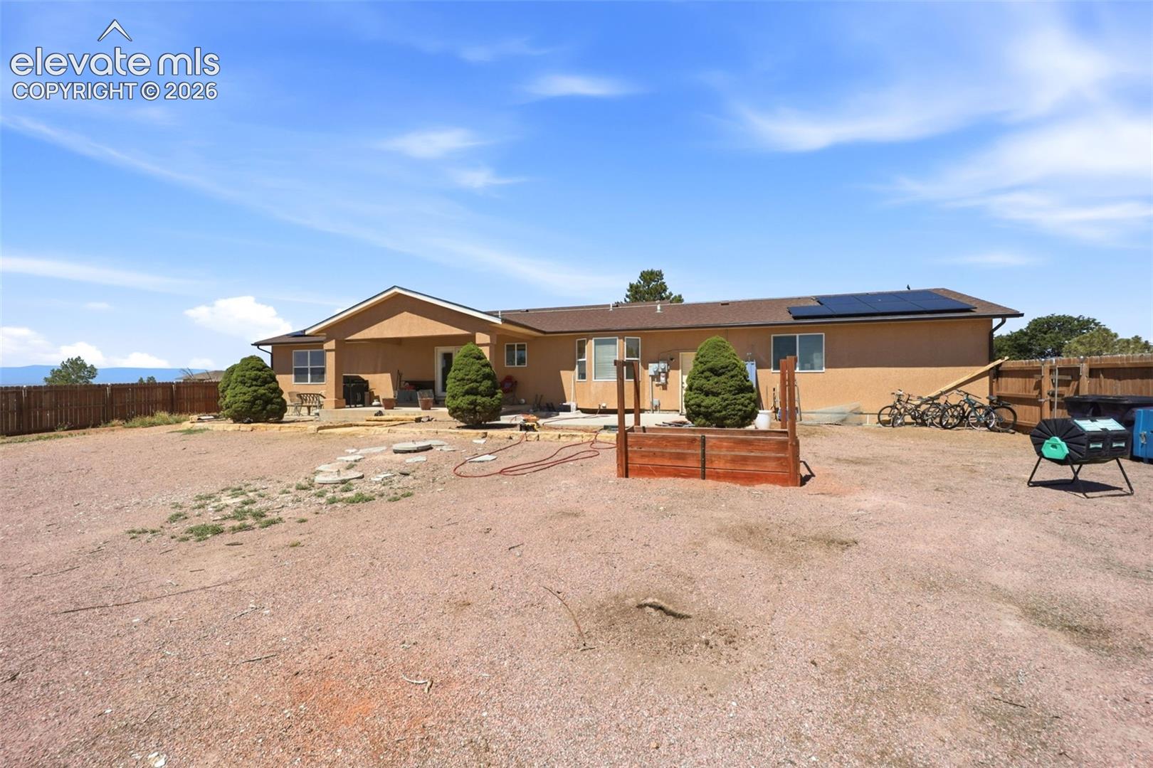 Listing photo 36 for 1286 N Ladonia Drive