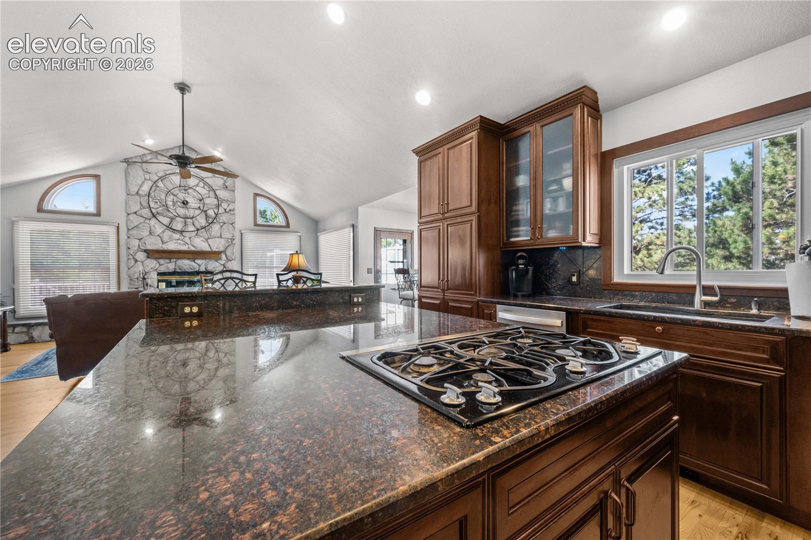Listing photo 14 for 17815 Saddlewood Road