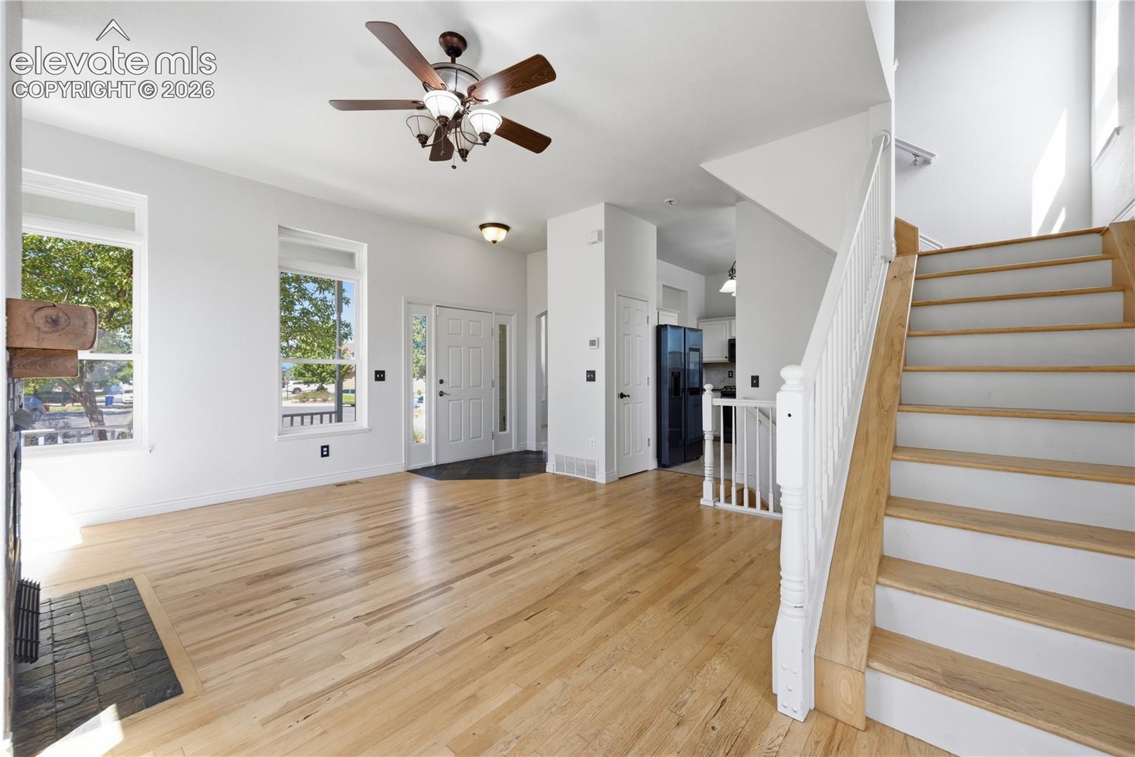 Listing photo 3 for 6650 Riata Court
