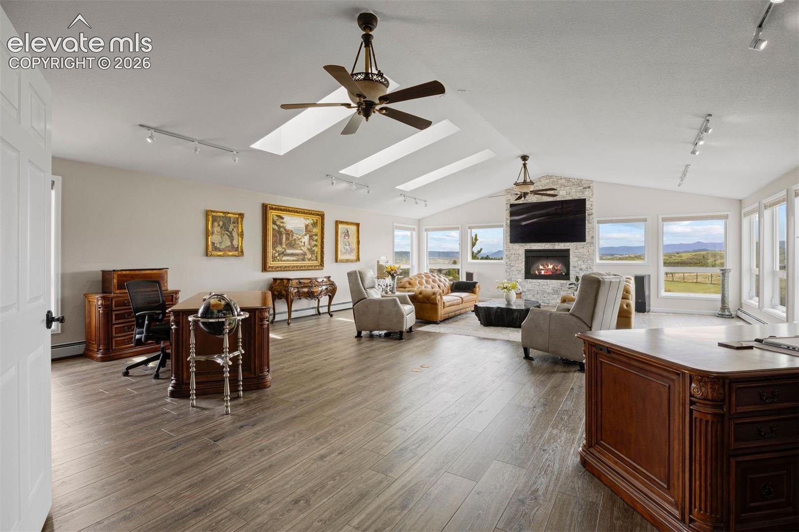Listing photo 11 for 23 Yucca Hills Road