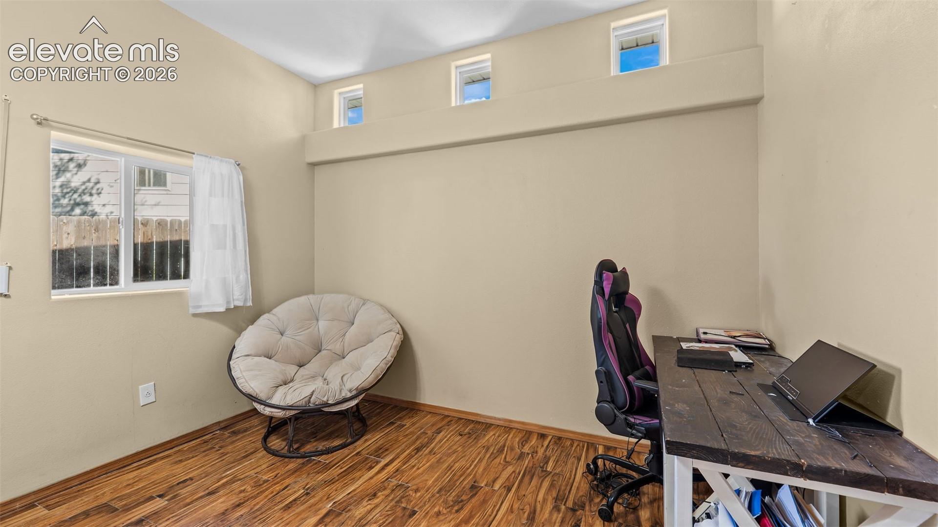 Listing photo 11 for 512 Corte Sol NA