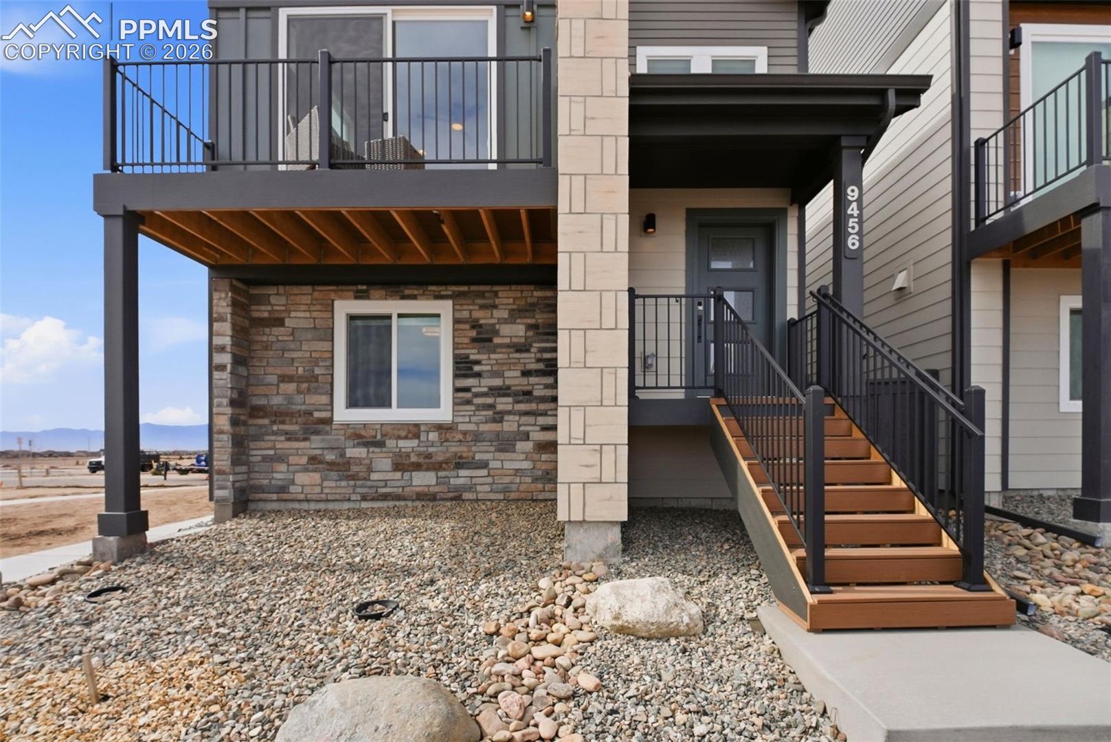 9456 Traveler Terrace, photo 3