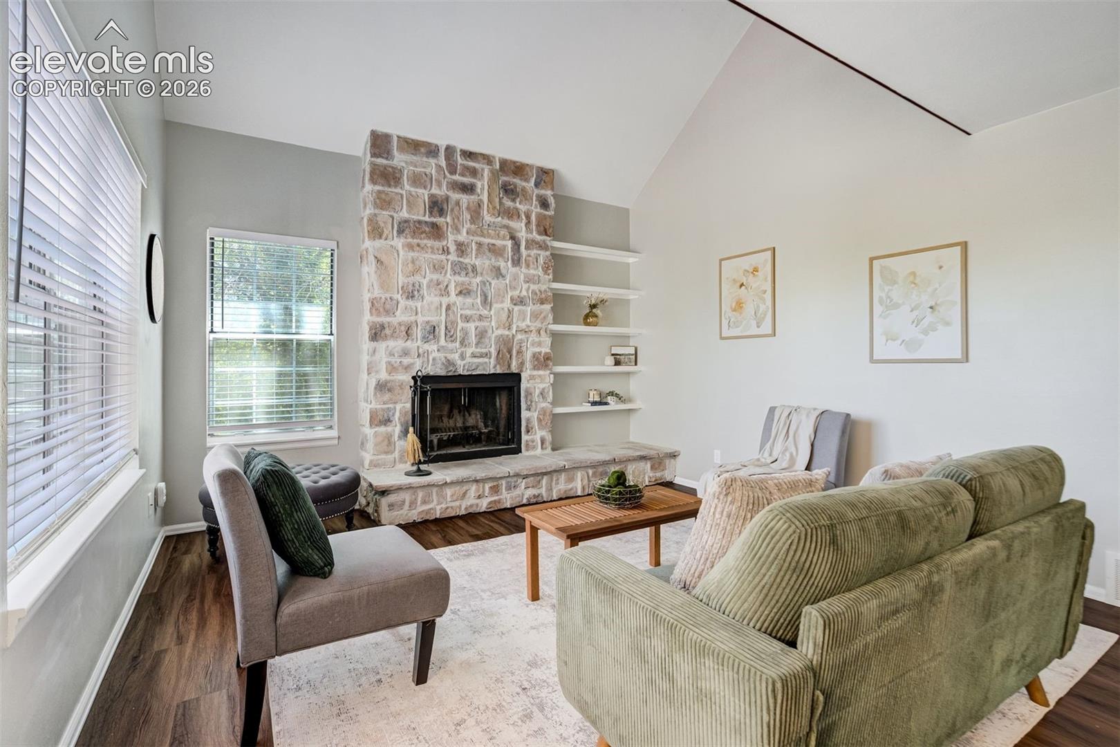 Listing photo 6 for 314 Cobblestone Drive
