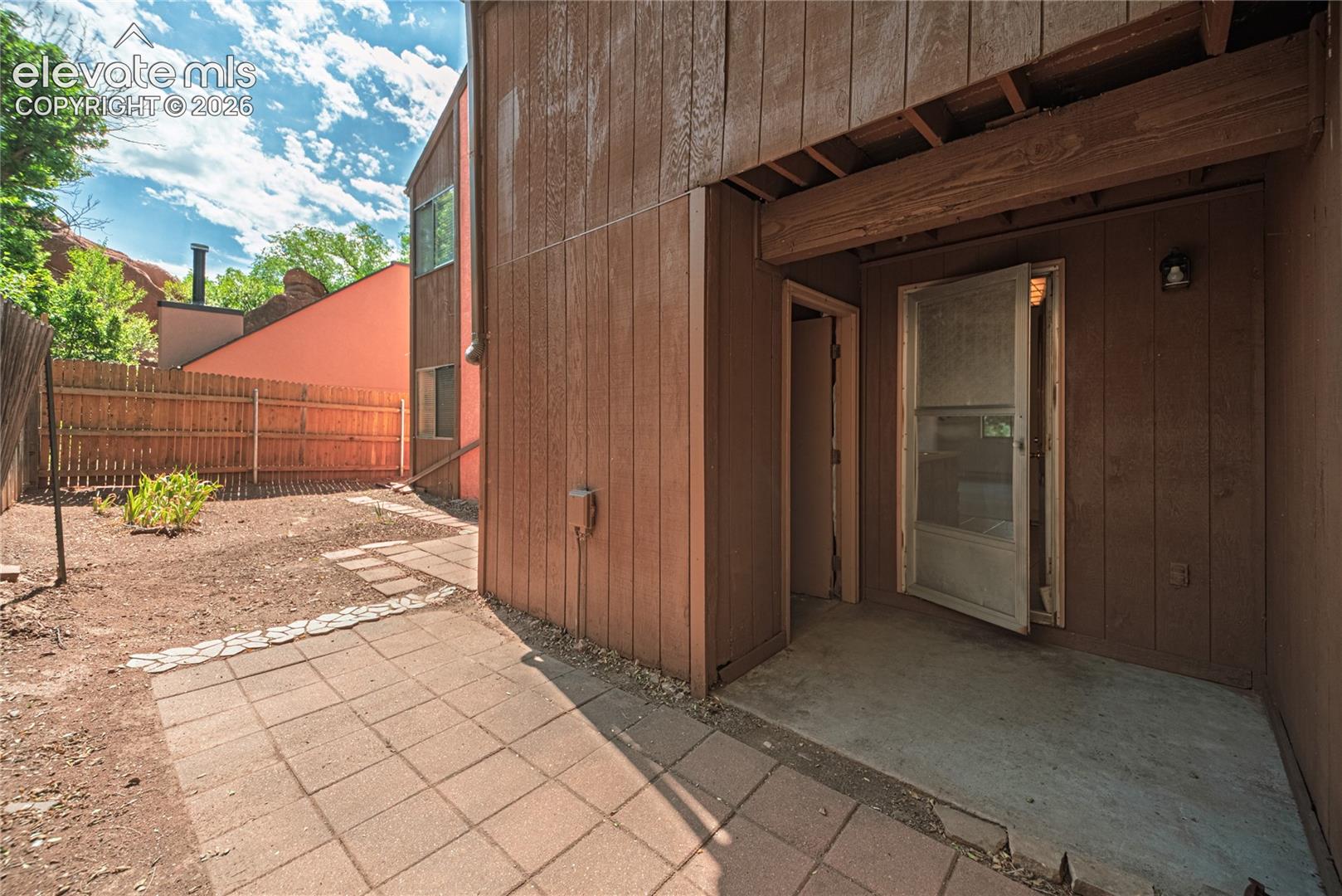 Listing photo 23 for 52 El Paso Boulevard 2B