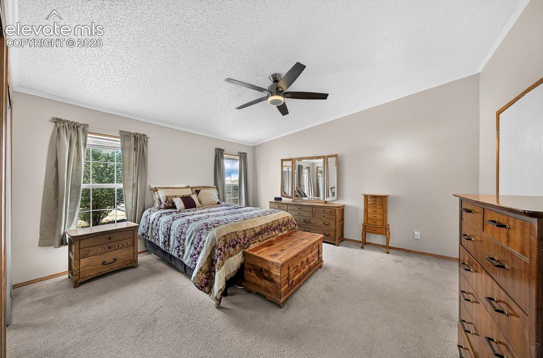 Listing photo 20 for 755 High Prairie Point
