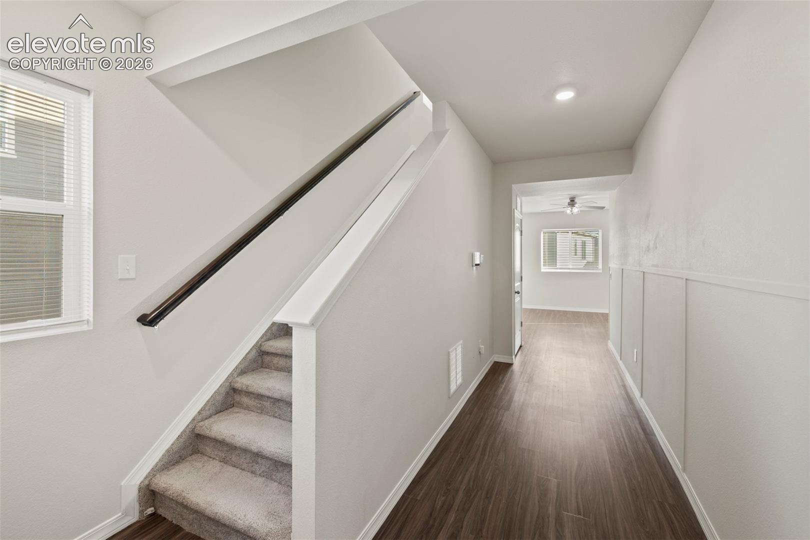 Listing photo 5 for 5659 Heathland Terrace