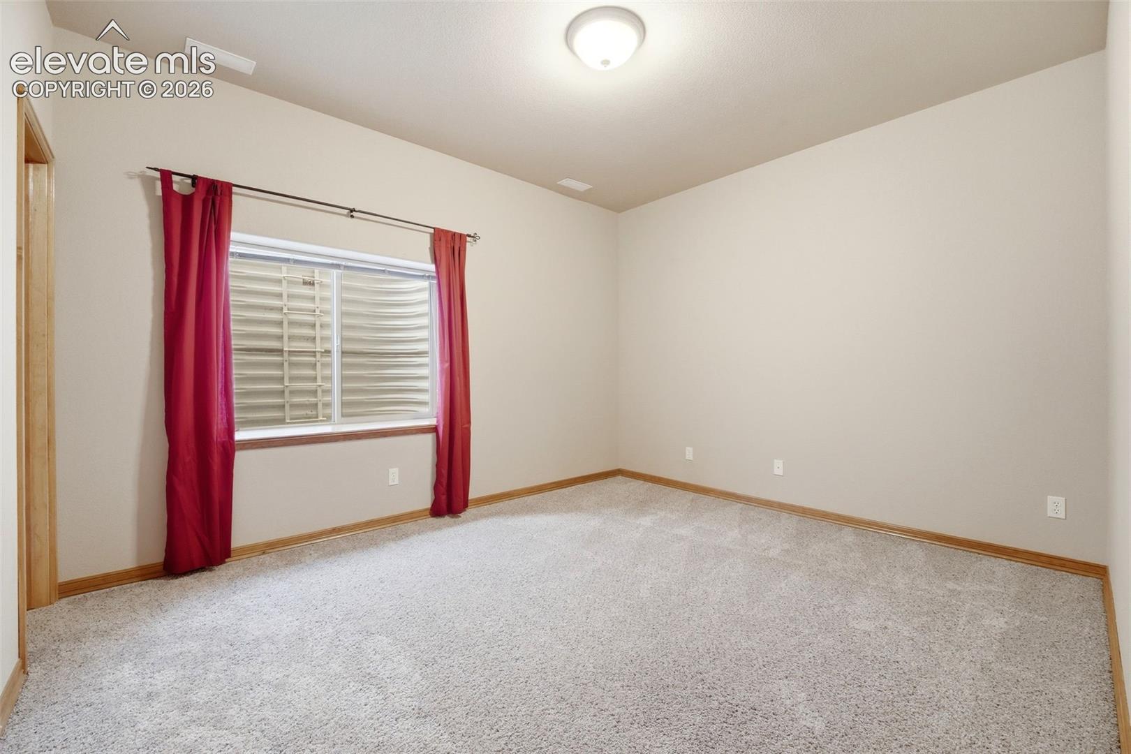1630 Oakmont Drive, photo 27