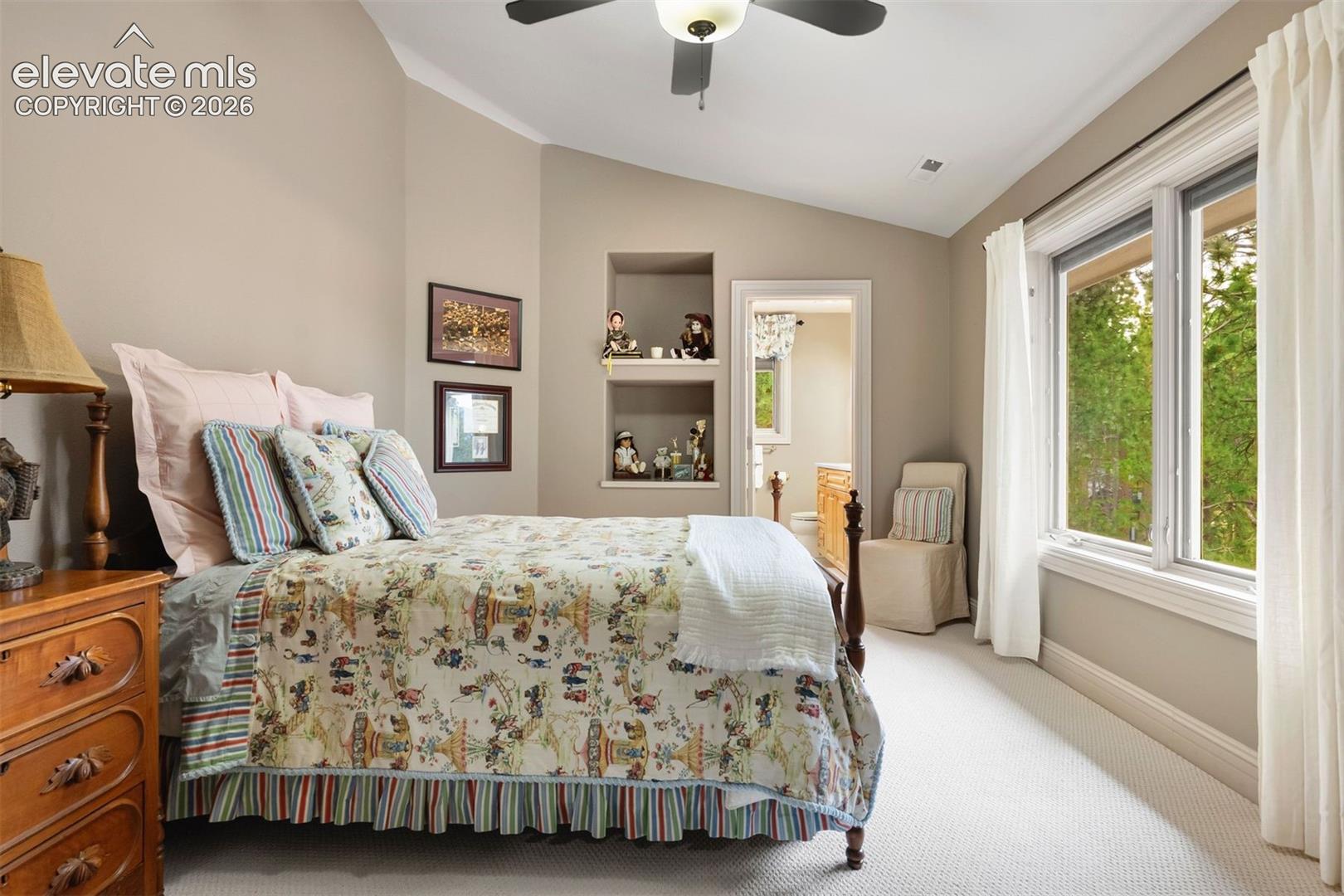 Listing photo 40 for 17507 Colonial Park Drive