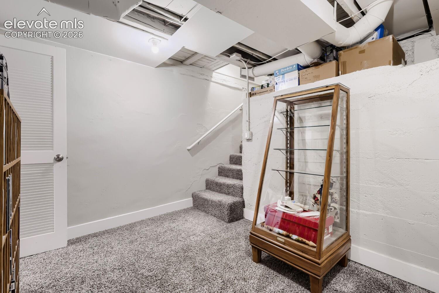 Listing photo 17 for 749 W Corona Avenue