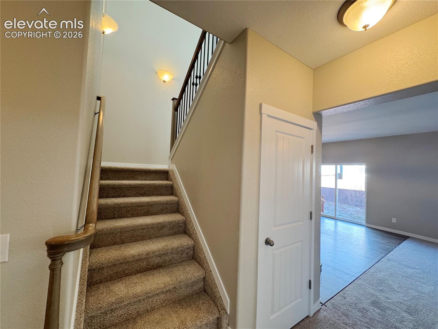 Listing photo 16 for 7961 Sandsmere Drive