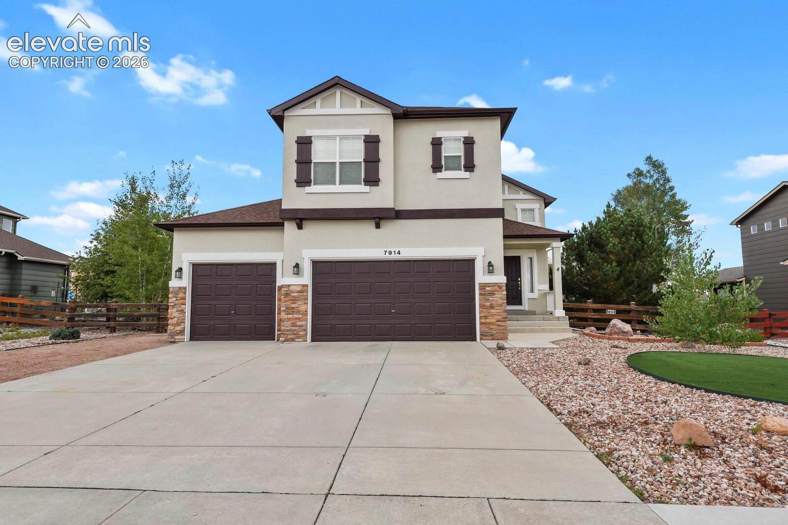 Listing photo 2 for 7914 Antelope Meadows Circle