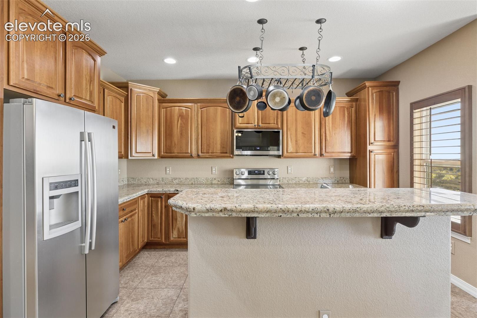 Listing photo 11 for 1055 Bayfield Drive