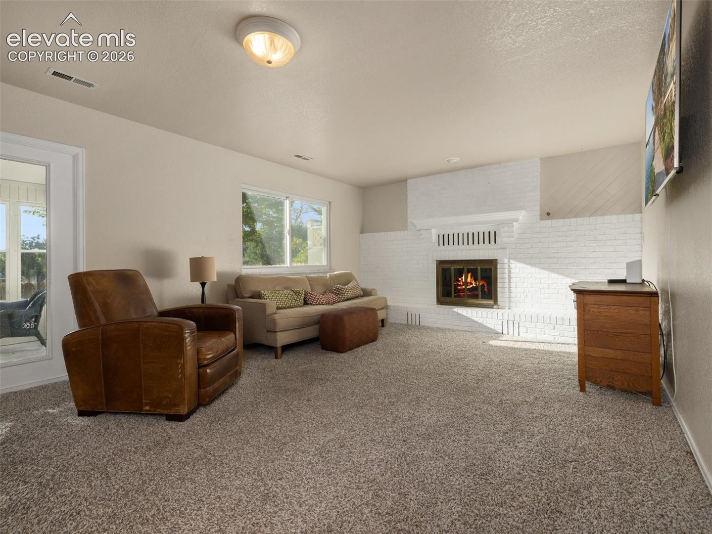 Listing photo 6 for 2525 Ramsgate Terrace