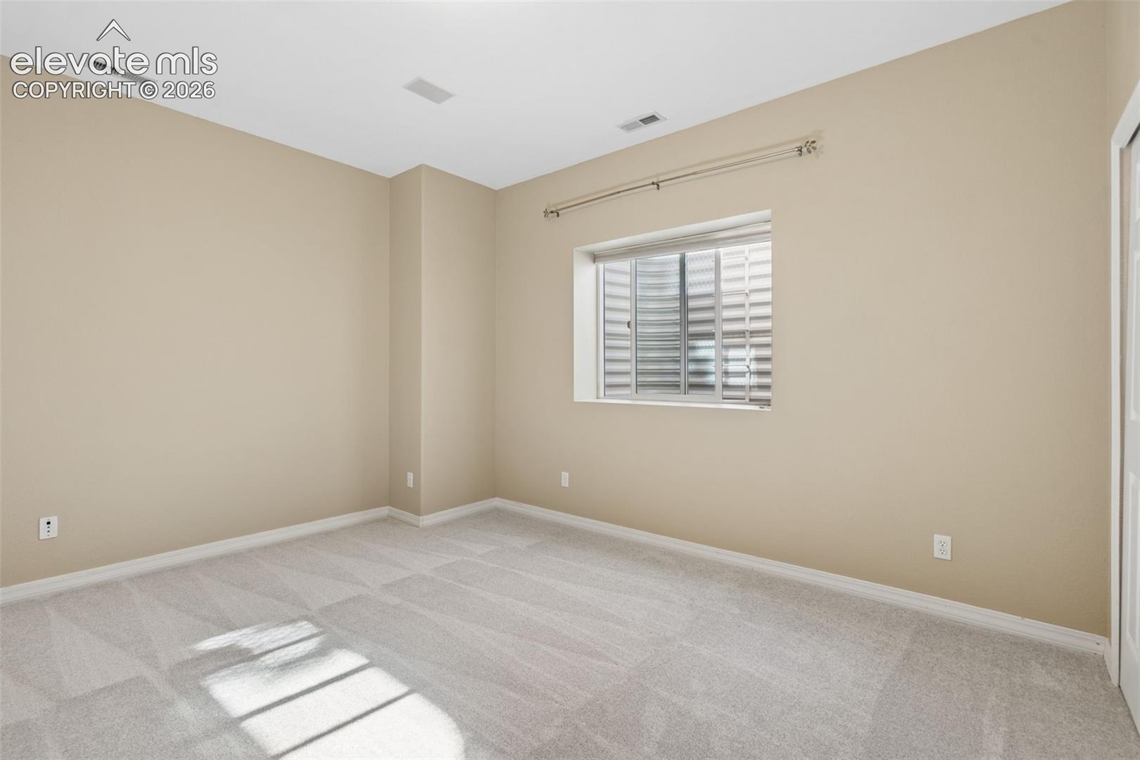 Listing photo 46 for 147 Metcalf Lane