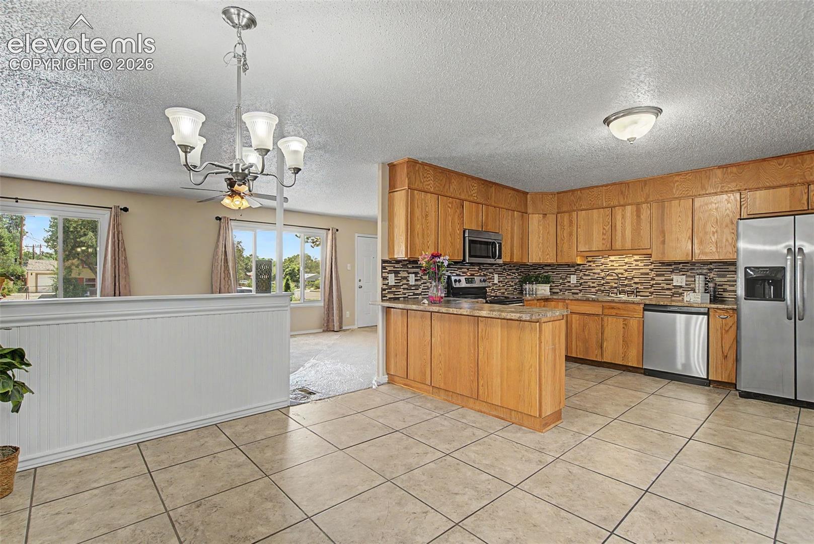 Listing photo 8 for 2 Arlen Street