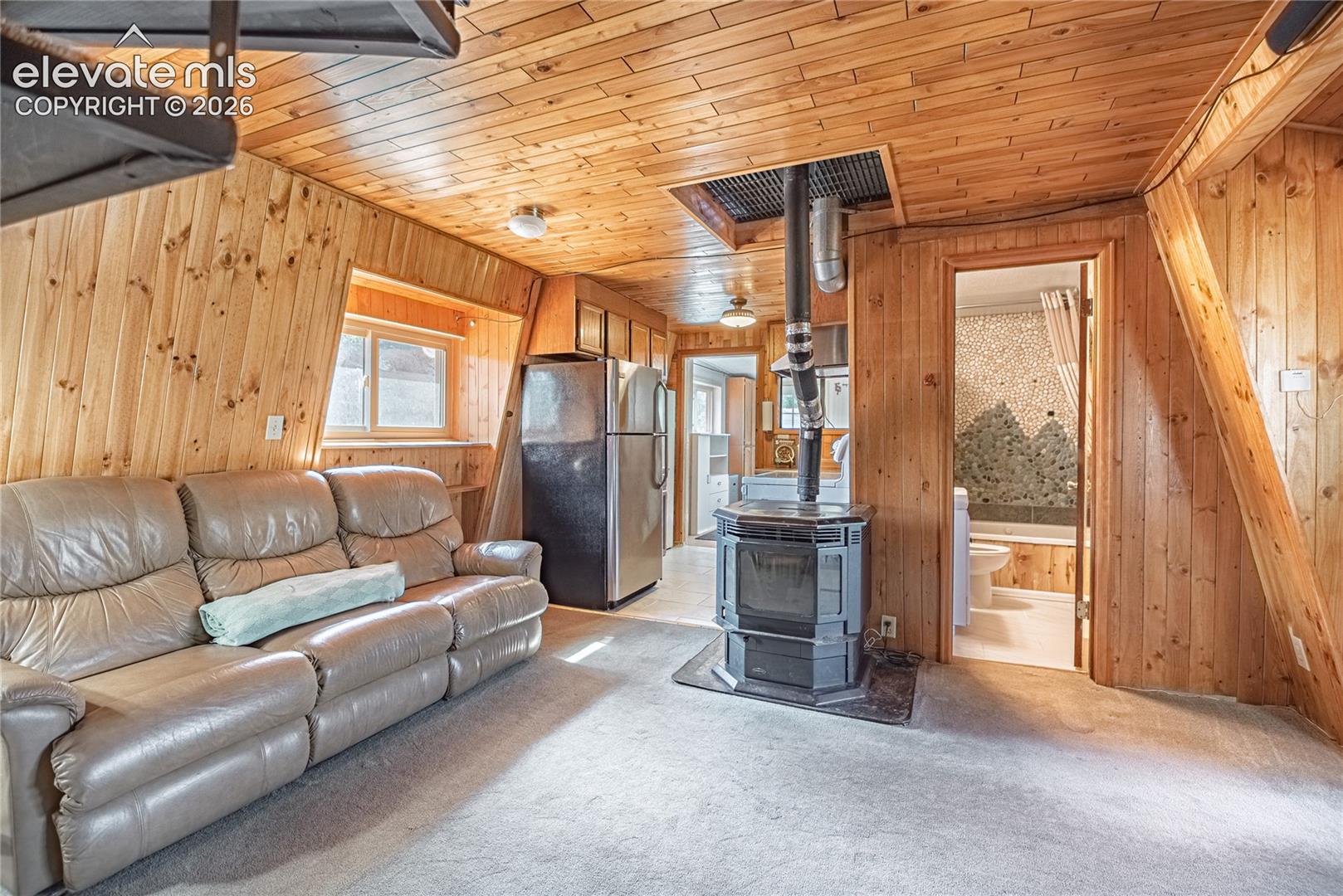 76 Pine Drive, photo 8