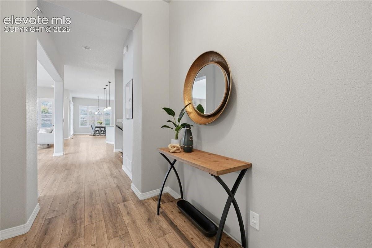Listing photo 5 for 10398 Sharon Springs Drive