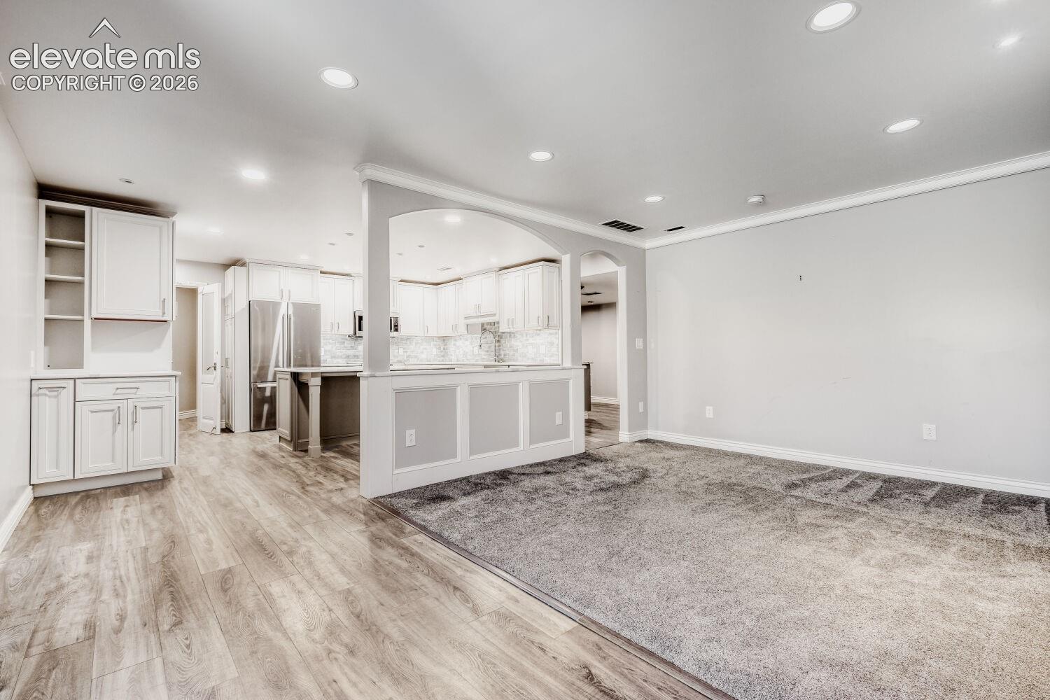 Listing photo 22 for 555 N Verbena Drive