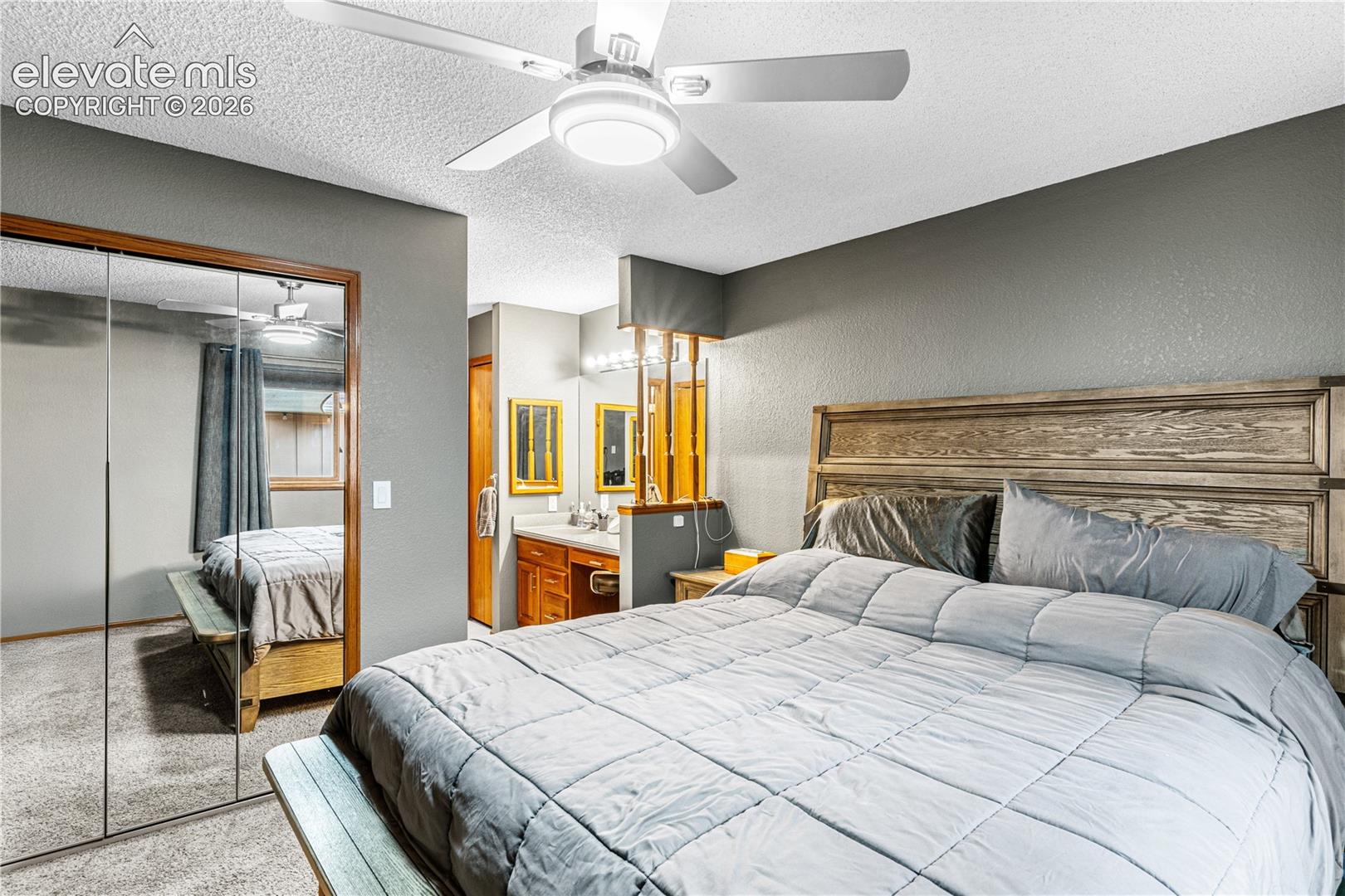 Listing photo 4 for 2106 Chautard Drive B