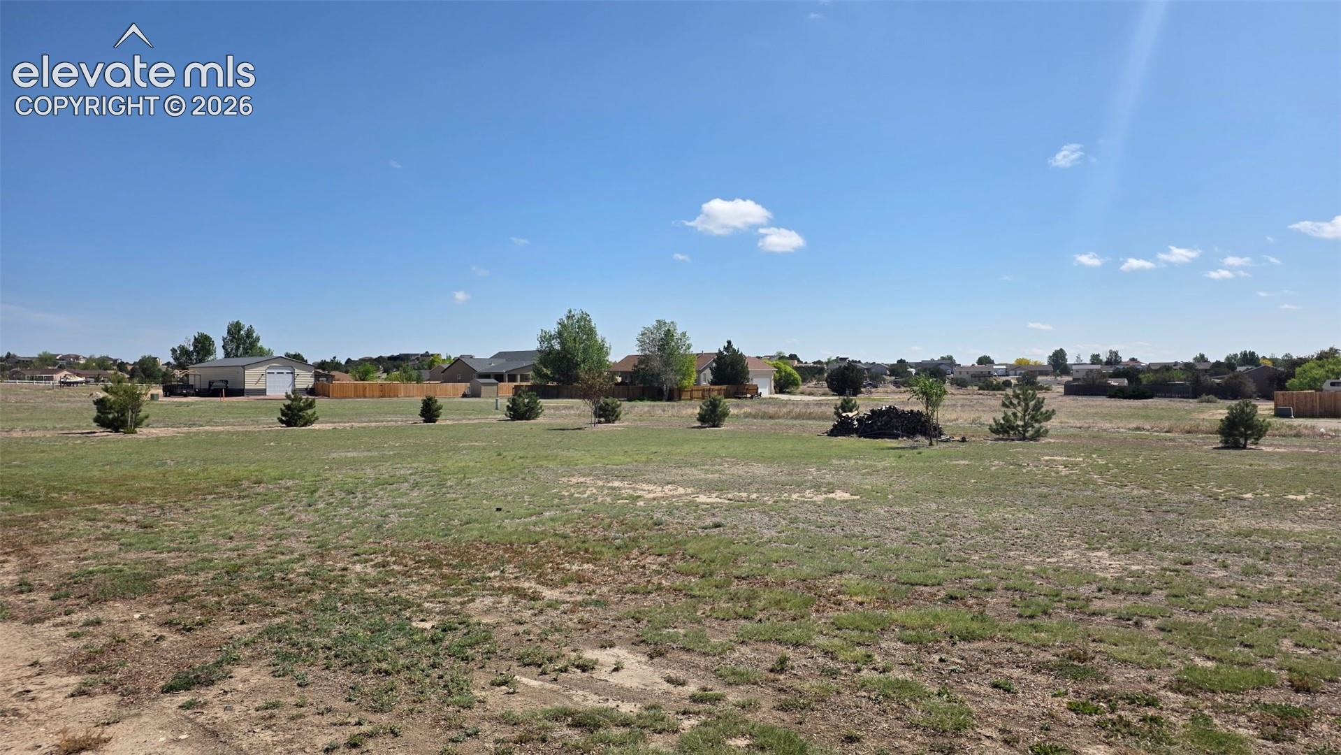 Listing photo 29 for 480 S Tejon Avenue