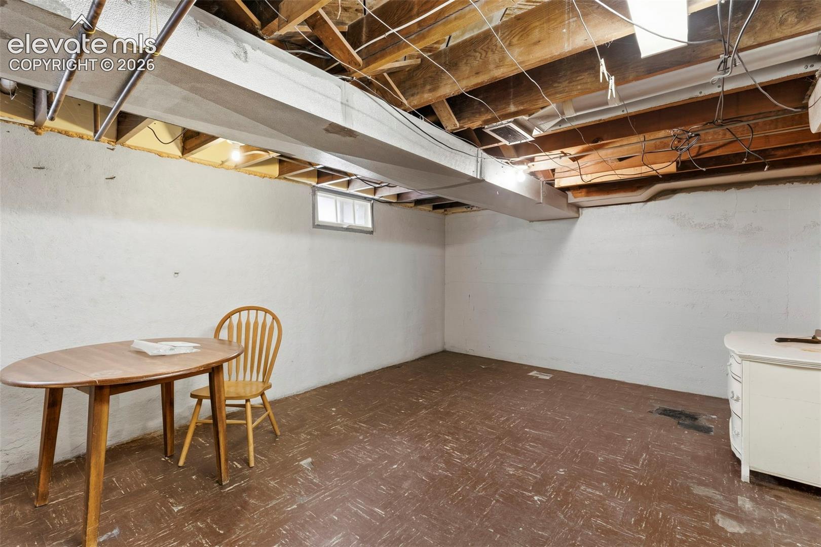 Listing photo 18 for 1128 E Routt Avenue