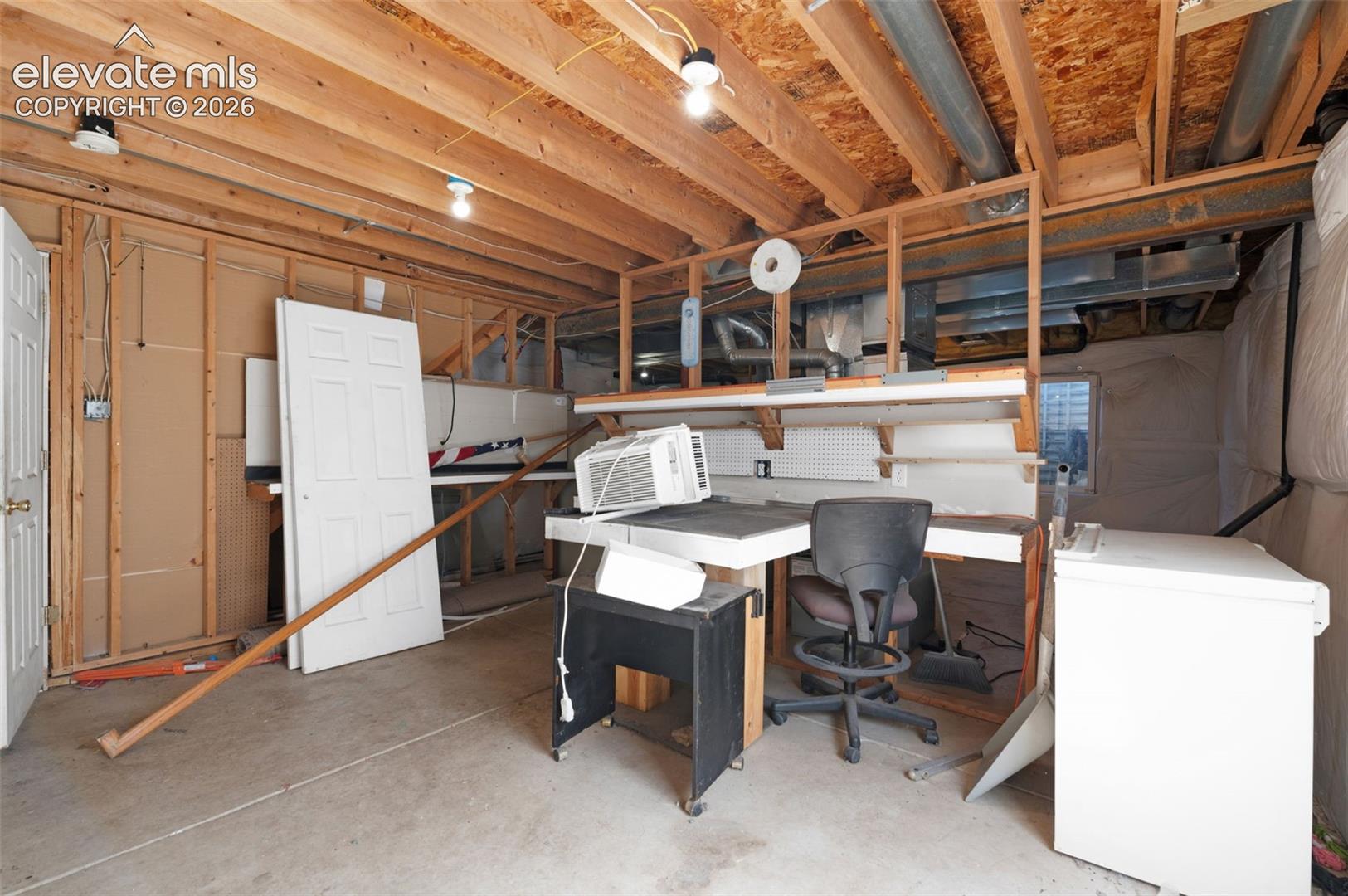 Listing photo 28 for 8239 Monterey Way
