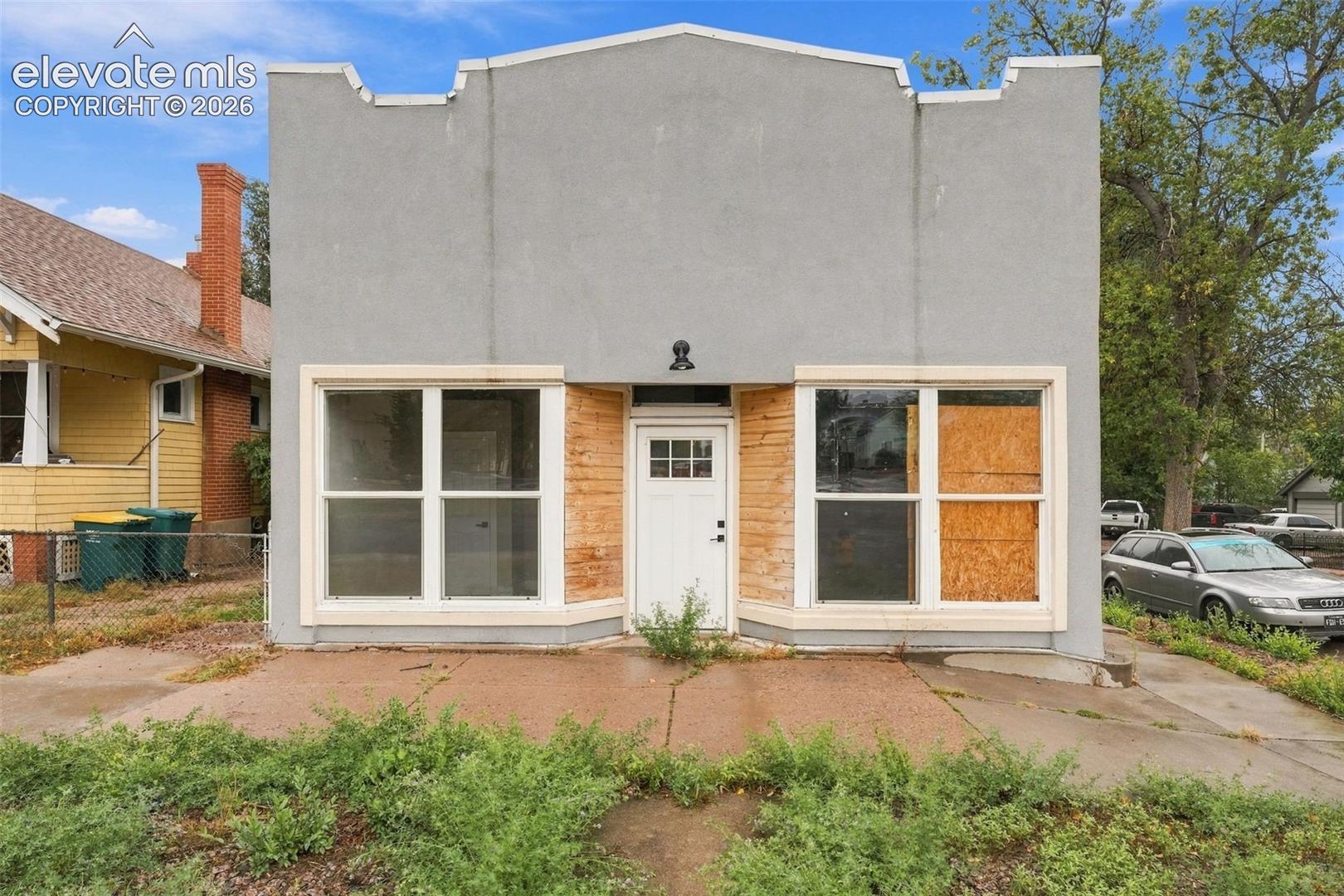 Listing photo 6 for 412 E St Vrain Street
